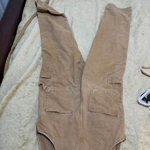 Carhartt men’s 30 by 31 overalls - Picture 4 of 12